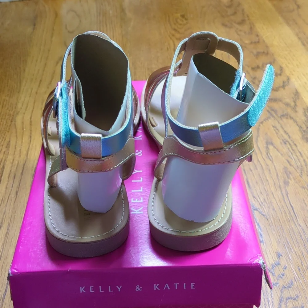 Kelly & Katie nib kelly